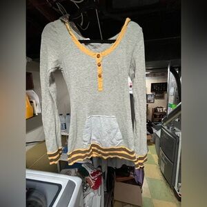 Gray and Orange Long Sleeve Henley Hoodie Size Medium 
GUC